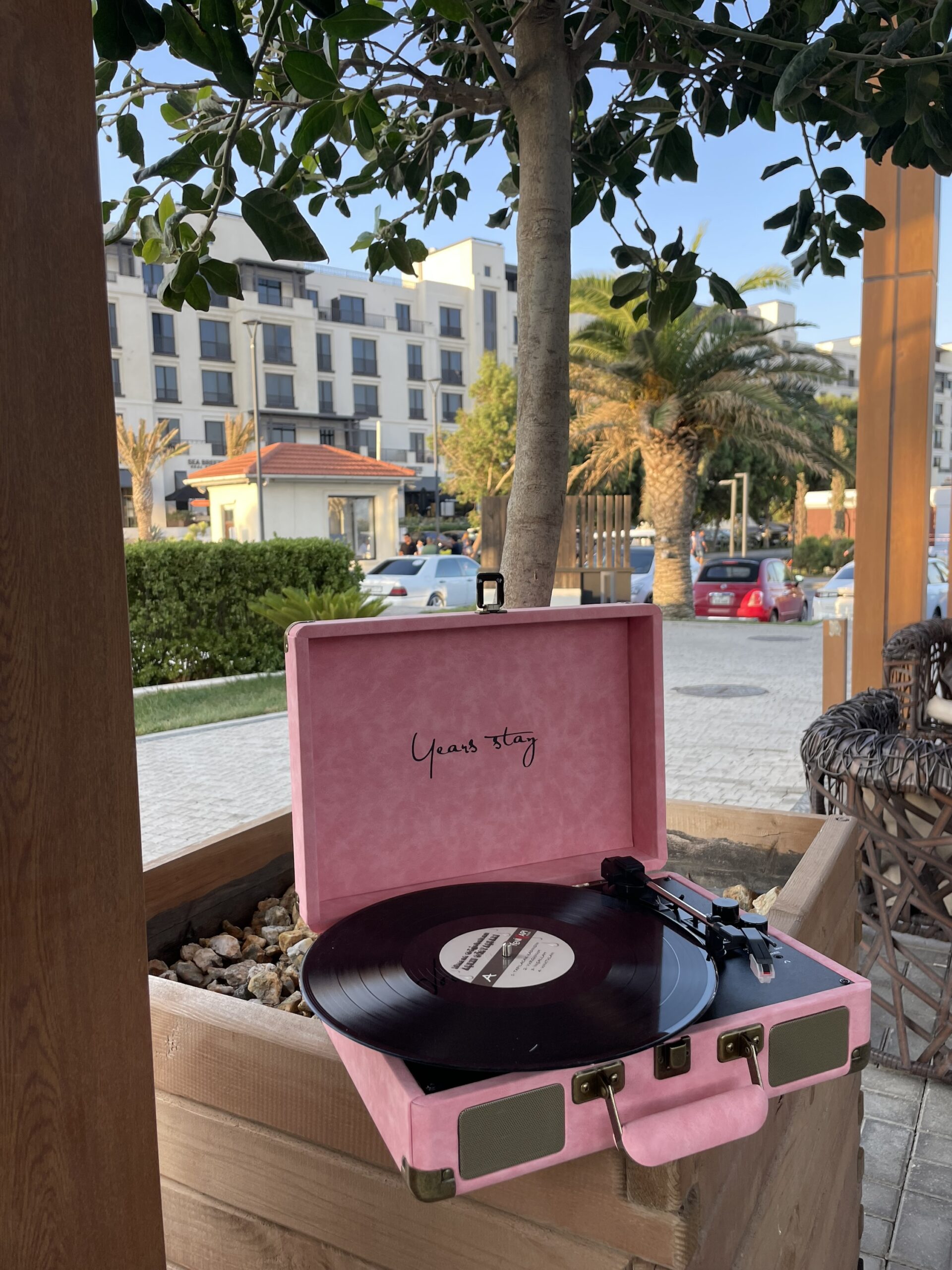 Gramofonbaku GRM006 pink (Çəhrayi) rəngi çanta Pikap – Bluetooth Retro plak Çalar 2 Gramofonbaku GRM006 pink (Çəhrayi) rəngi çanta Pikap – Bluetooth Retro plak Çalar - Görsel 2
