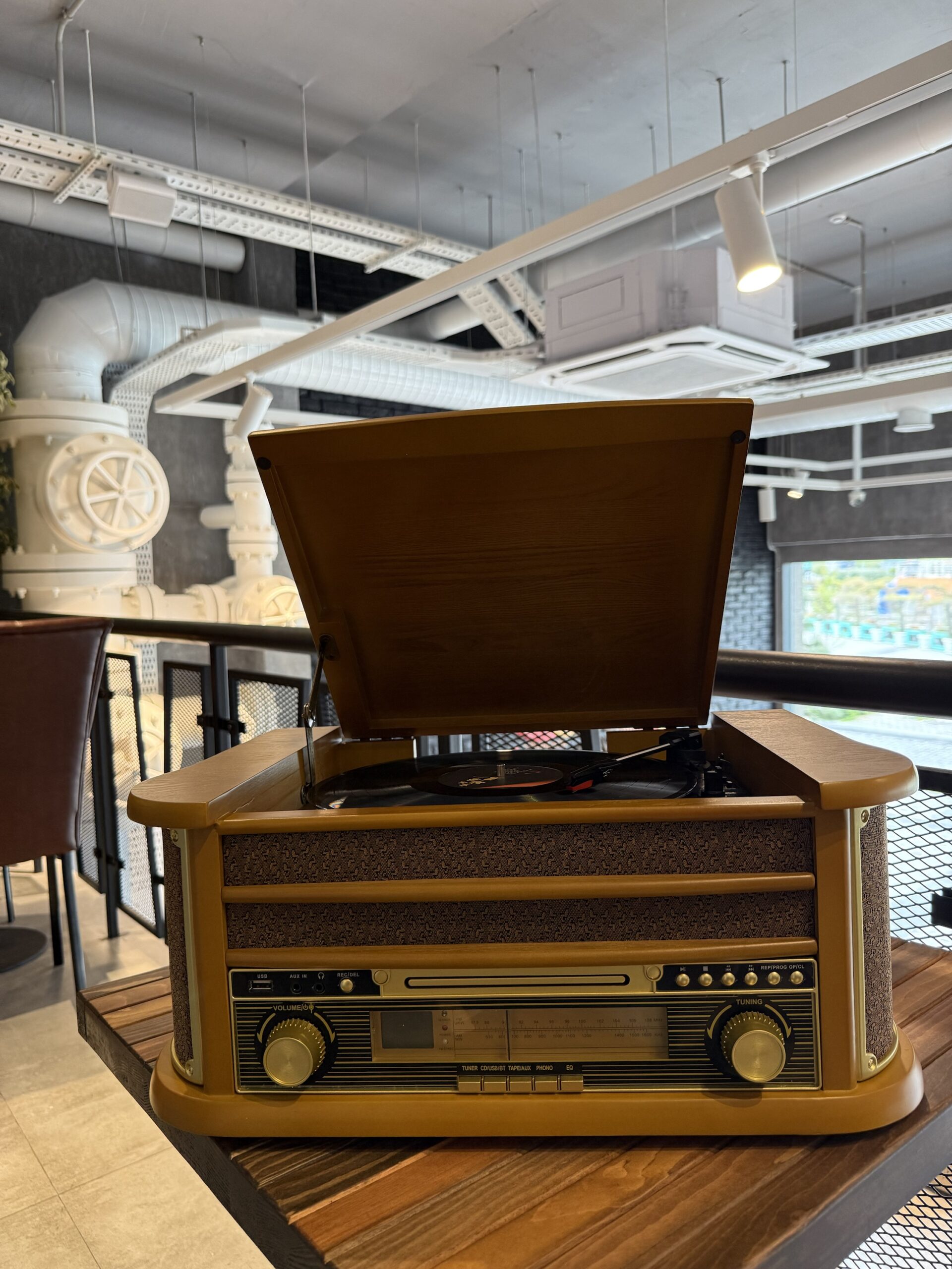 Gramofonbaku GRM014 Premium Gramofon– Bluetooth FM Retro plak Çalar 1 Gramofonbaku GRM014 Premium Gramofon– Bluetooth FM Retro plak Çalar